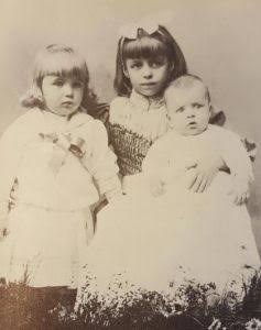 photo-Eleanor Roosevelt 1989