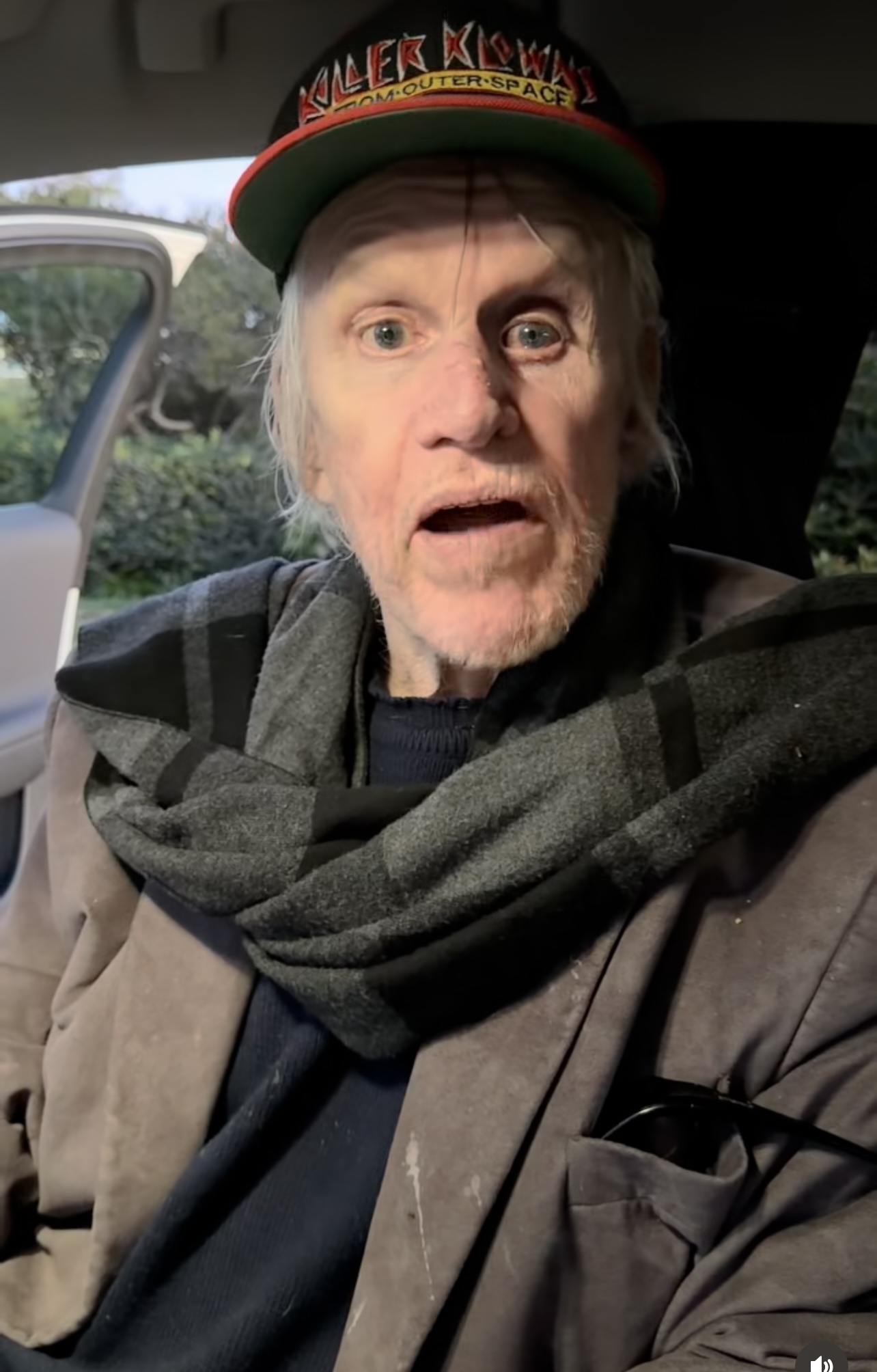 photo-Gary Busey 2036