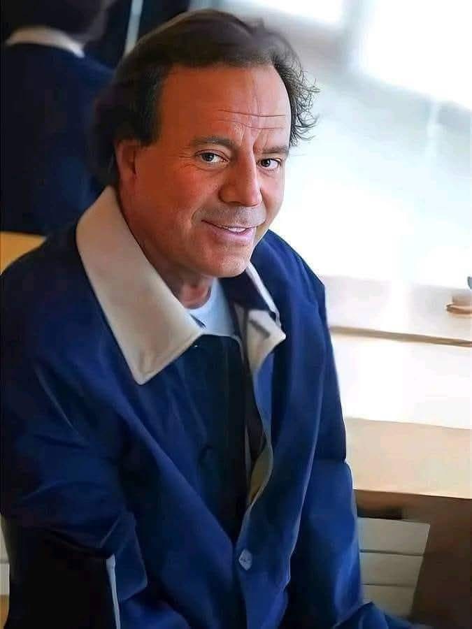 photo-Julio Iglesias 2026
