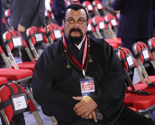 photo-Steven Seagal 2025