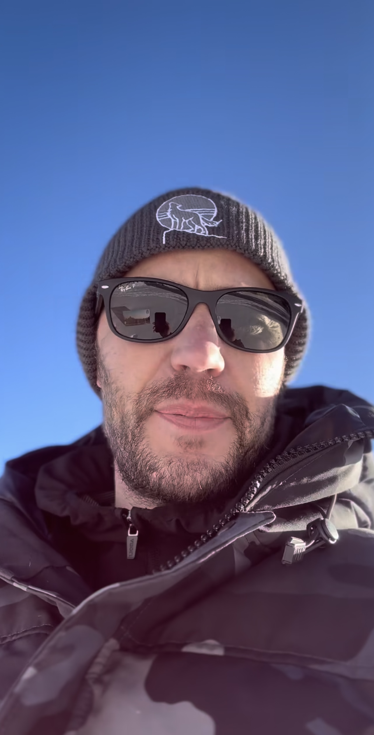 photo-Taylor Kitsch 2025