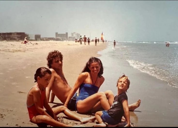 photo-Pedro Pascal 1986