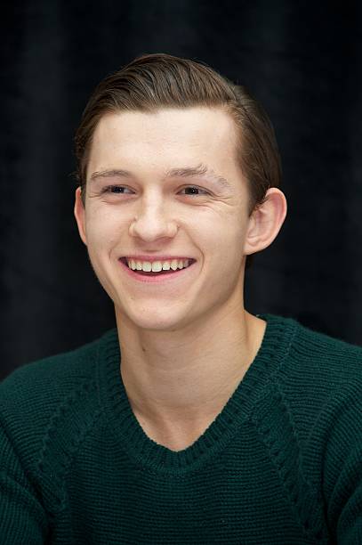 photo-Tom Holland 2015