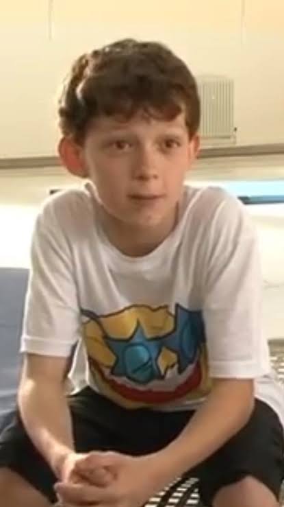 photo-Tom Holland 2003