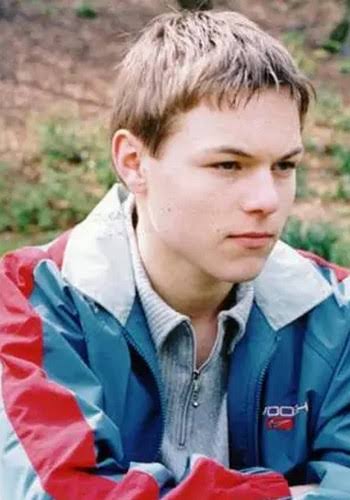 photo-Andrew Hayden-Smith 2000