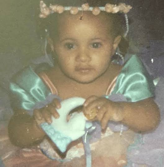 photo-Cardi B 1993