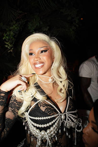 photo-Cardi B 2025