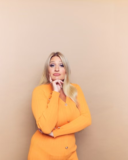 photo-Daisy May Cooper 2023