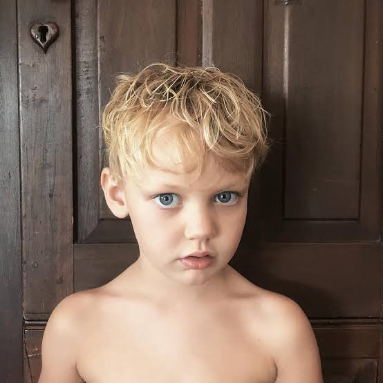 photo-Damon Albarn 1975