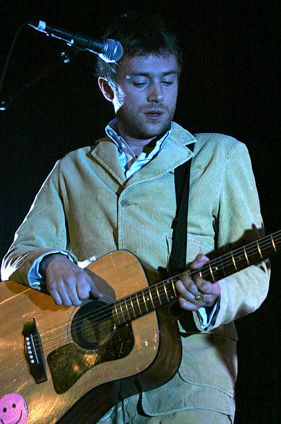 photo-Damon Albarn 2003