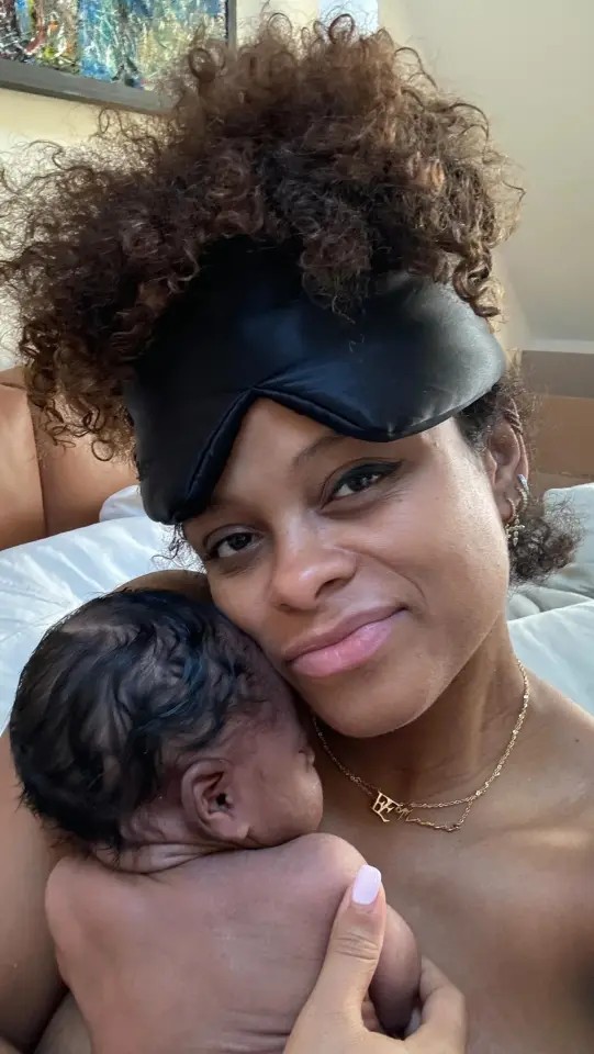 photo-Fleur East 2024