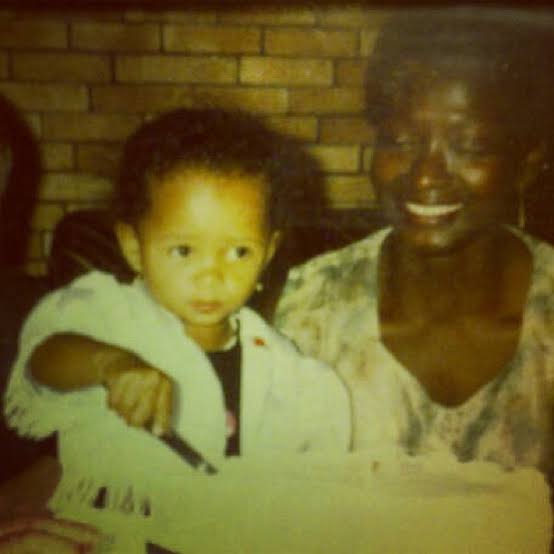 photo-Fleur East 1989