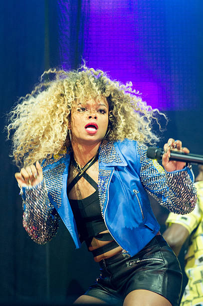 photo-Fleur East 2015