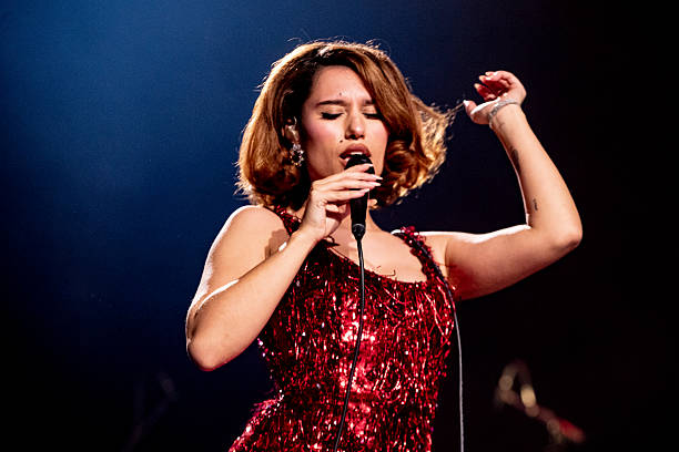 photo-RAYE 2026