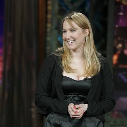 photo-Nikki Glaser 2010