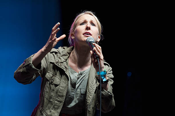 photo-Nikki Glaser 2013
