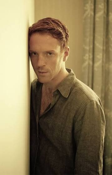 photo-Damian Lewis 2001