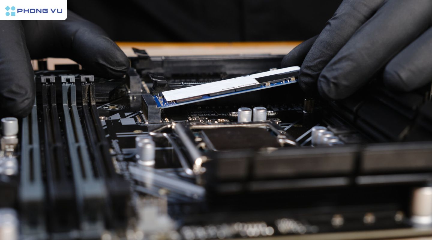 Ổ cứng SSD NVMe cho tốc độ vượt trội, nên chọn dung lượng phù hợp và ưu tiên PCIe 4.0 cho hiệu năng cao nhất
