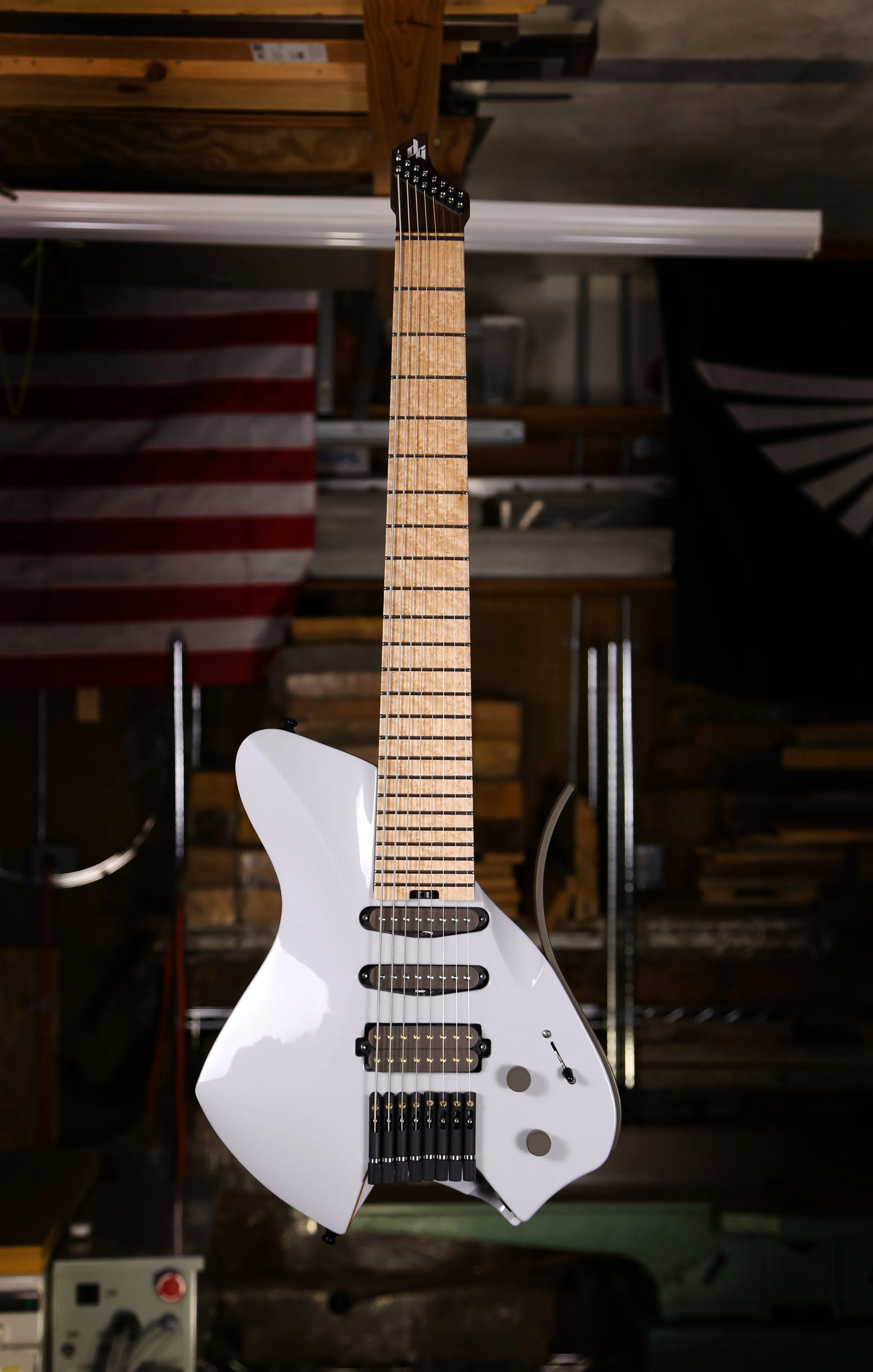 Headless Mirus custom guitar