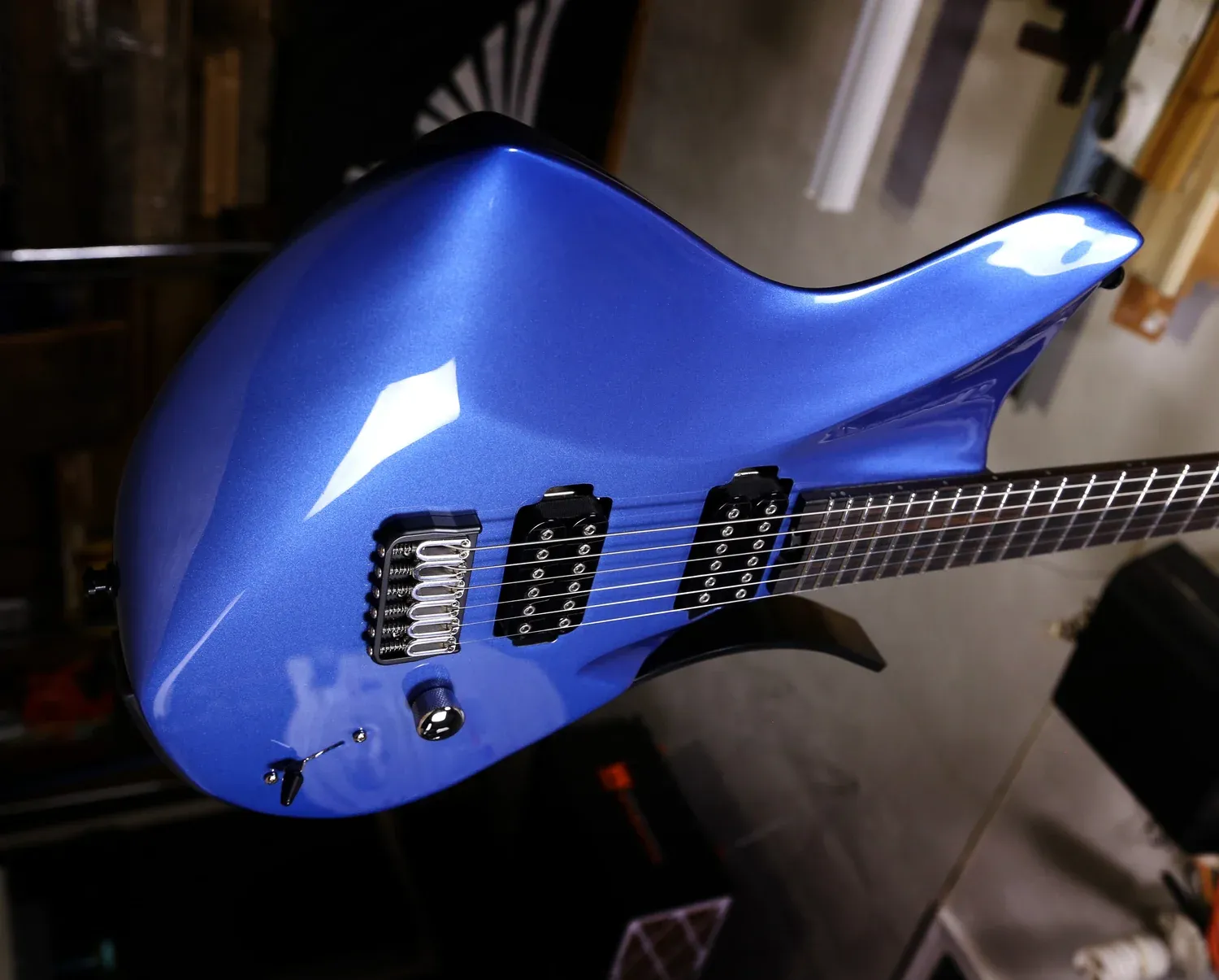Mirus body, carve, and hardware details