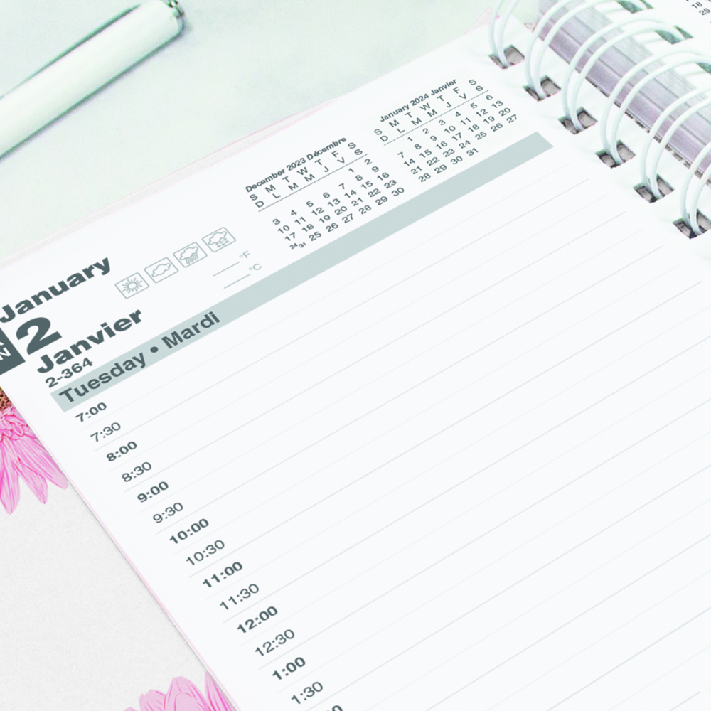 I'm A Cancer Survivor: 2020 Weekly Planner Breast Cancer Awareness Month  Organizer Dated Calendar And ToDo List Tracker Notebook