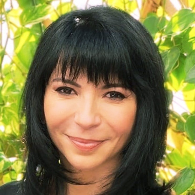 Angela Cretu angel investor