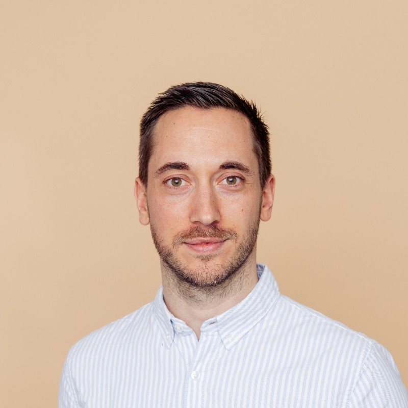 Carles Reina angel investor