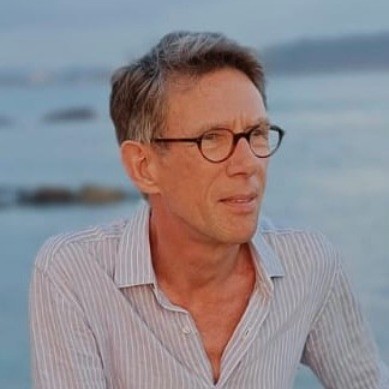 Stuart Veale