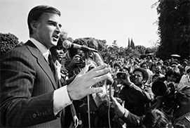 Governor Jerry Brown speaking about determinate sentencing in 1976. Photo by Tony Korody/Sygma via Corbis.