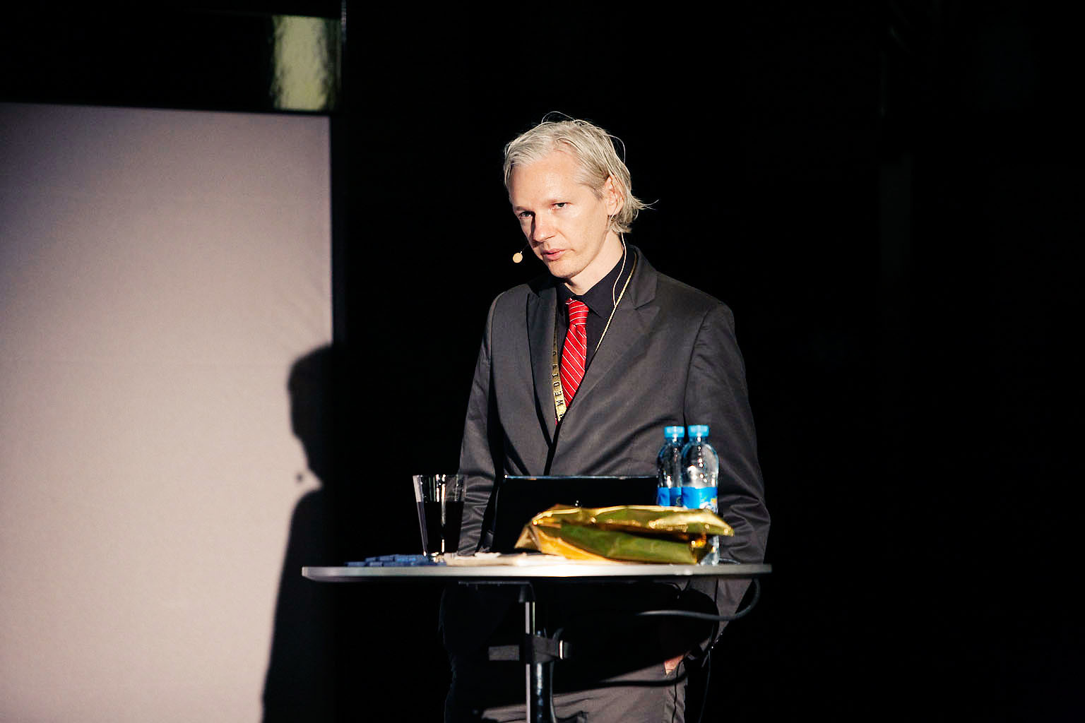 維基解密（WikiLeaks）創辦人亞桑傑Julian Assange（圖／Cancillería del Ecuador／CC BY-SA 2.0）