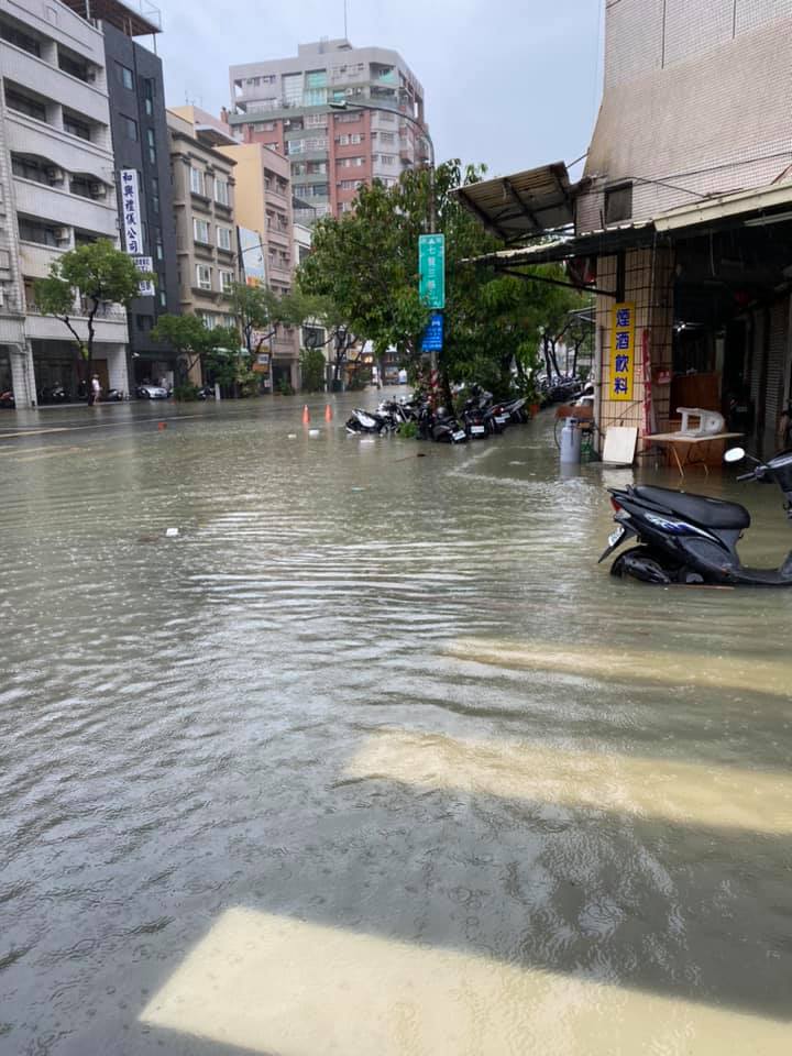 高雄淹水，取自高雄好過日