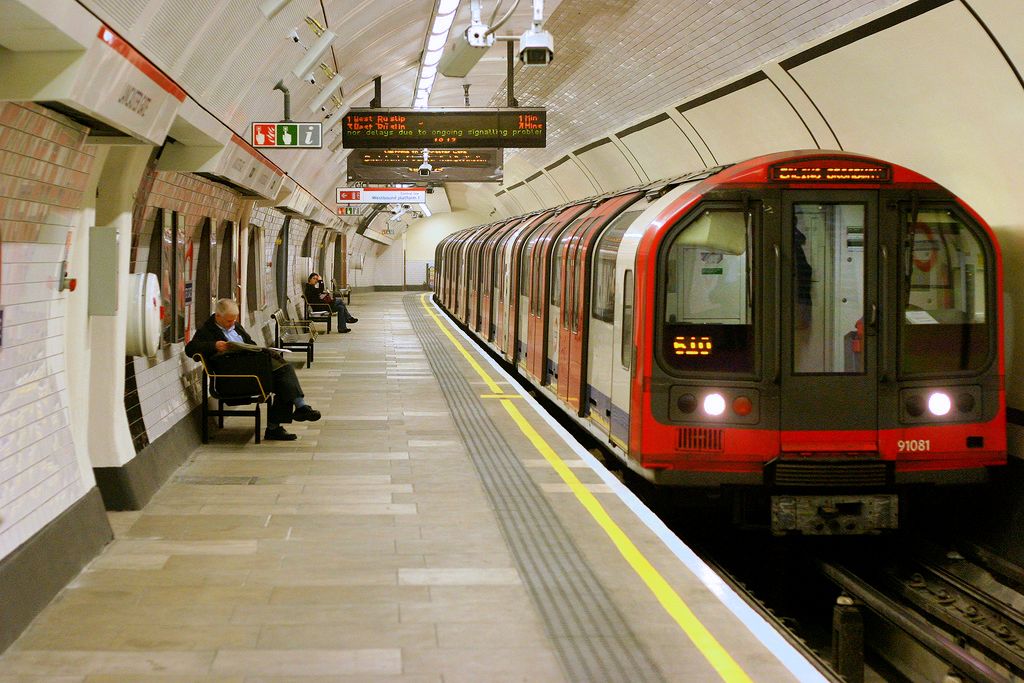 倫敦地鐵（圖／tompagenet／CC BY-SA 2.0）