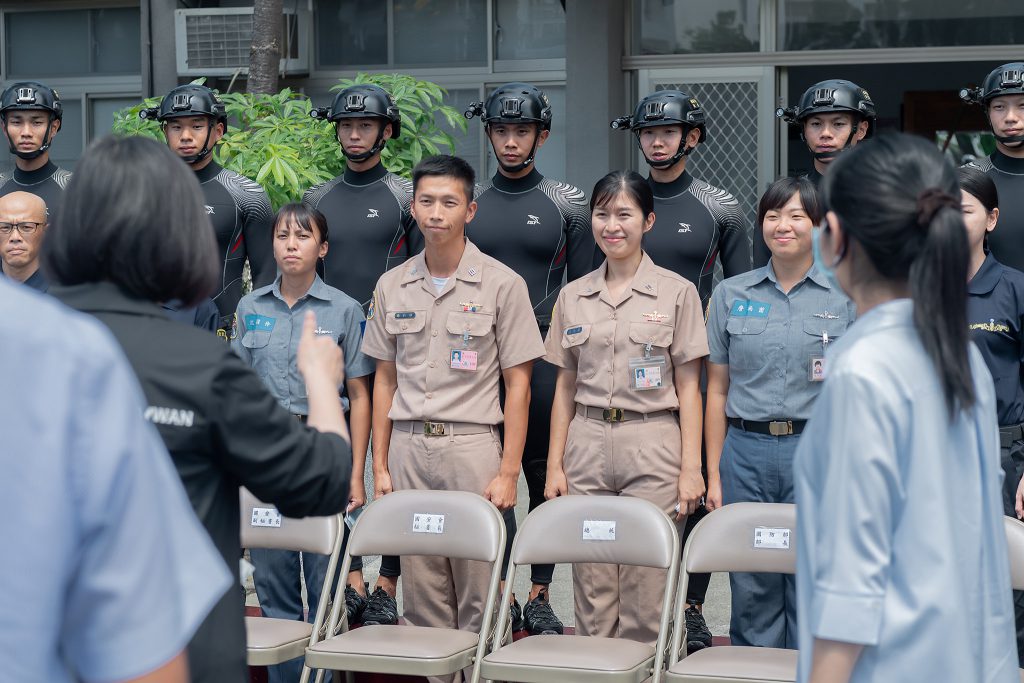 總統秋節慰勉「空軍第3後勤指揮部」及「海軍水下作業大隊」