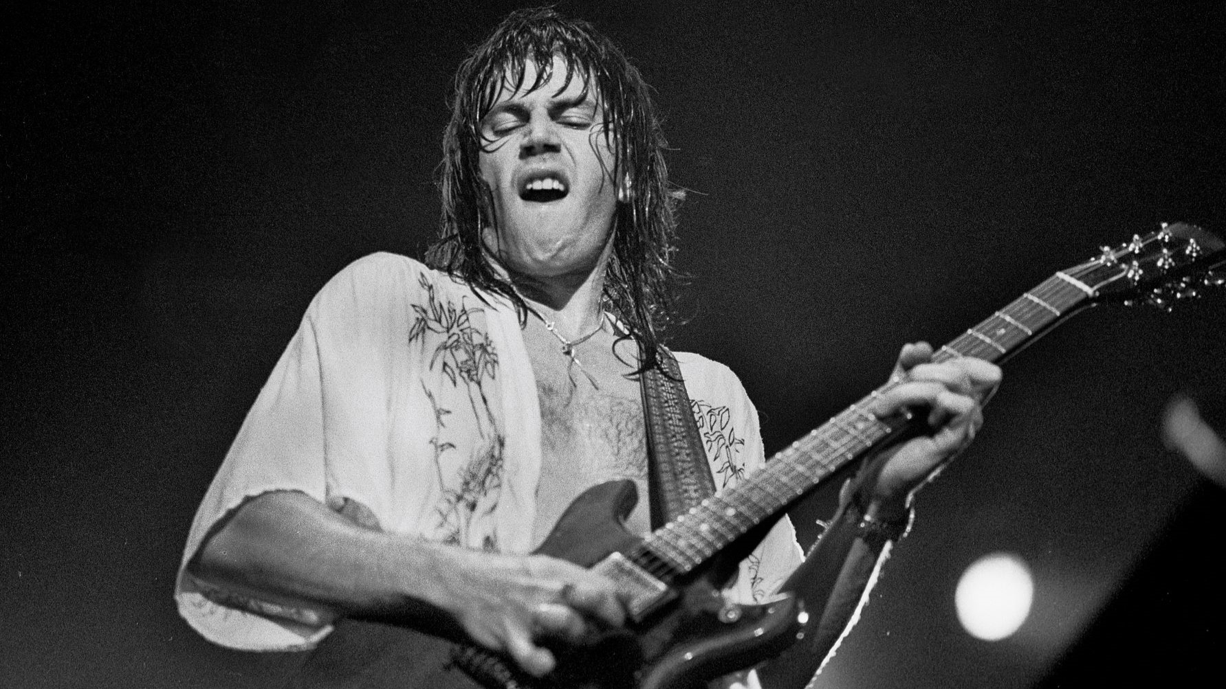 Read more about the article Pat Travers: Guitar Maverick Redefining Rock and Blues
