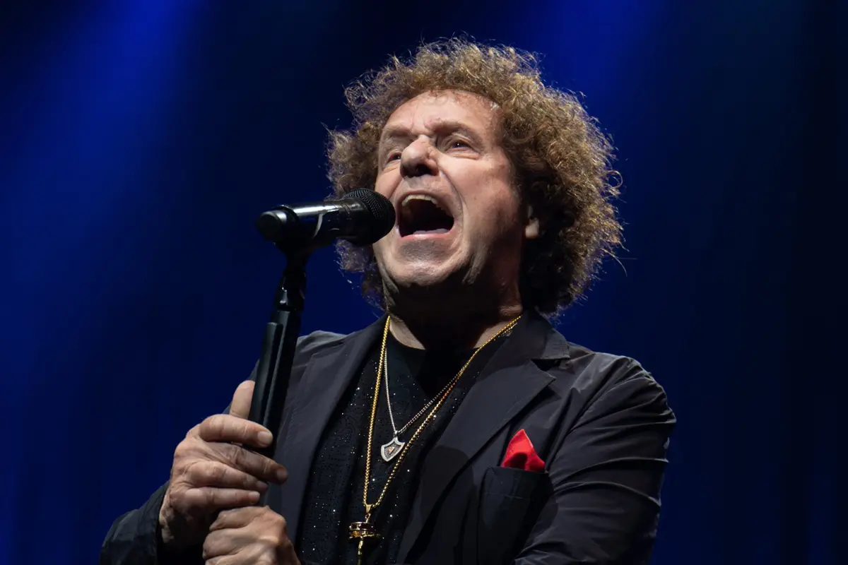 Read more about the article Leo Sayer Talks Fame, Music and Five Decades of Hits