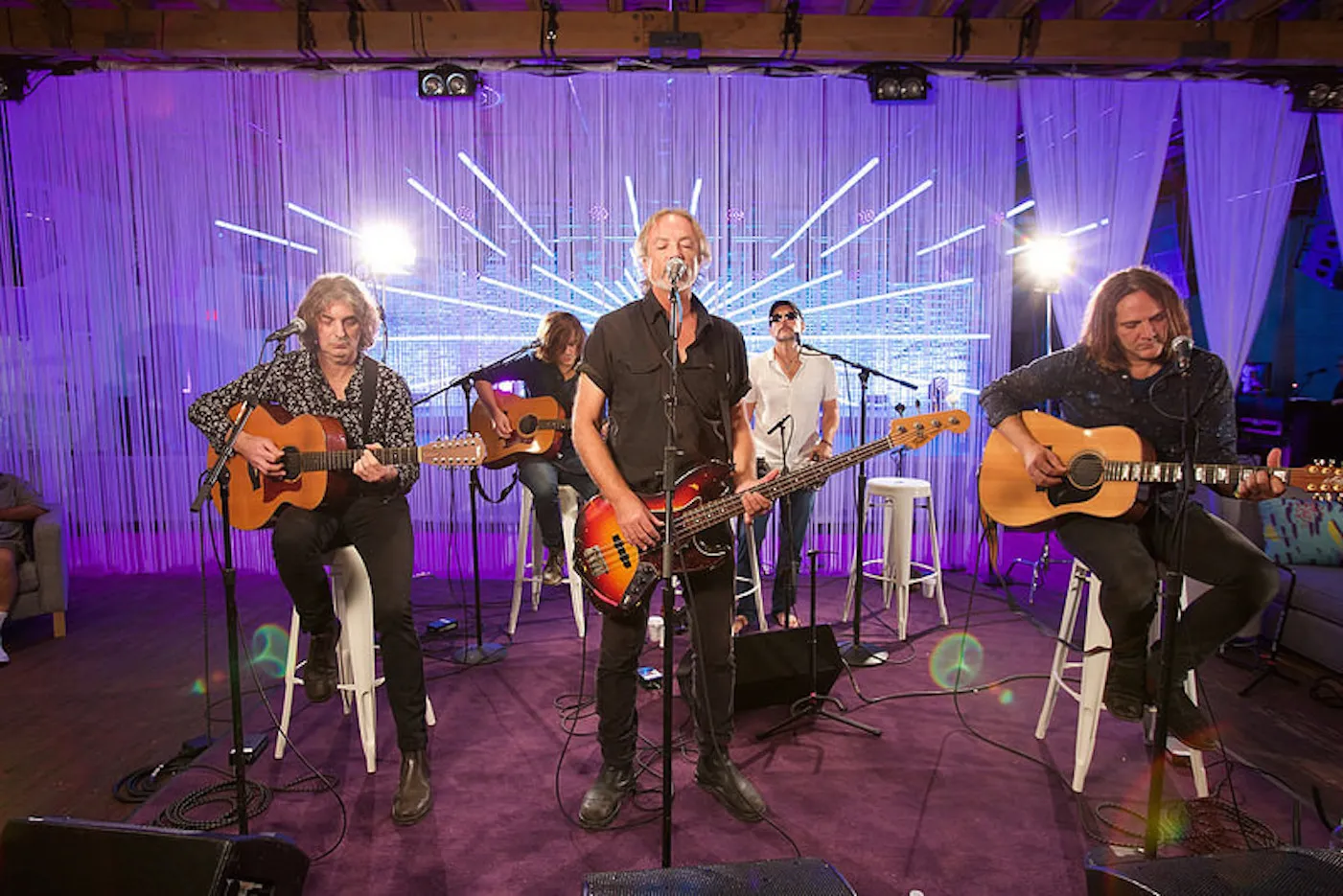 Read more about the article Steve Kilbey on The Church, Solo Work, and Staying Current