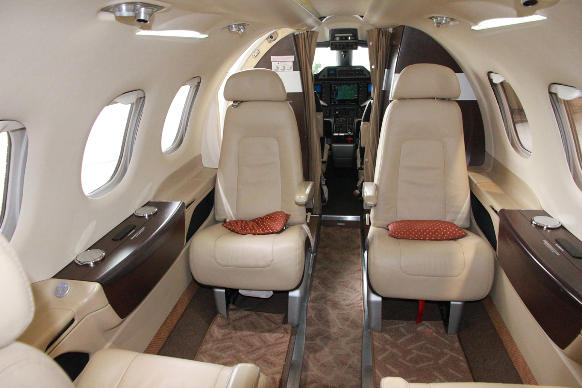 Embraer Phenom 100 Lavatory