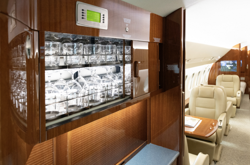 Falcon 900 galley | AeroClassifieds