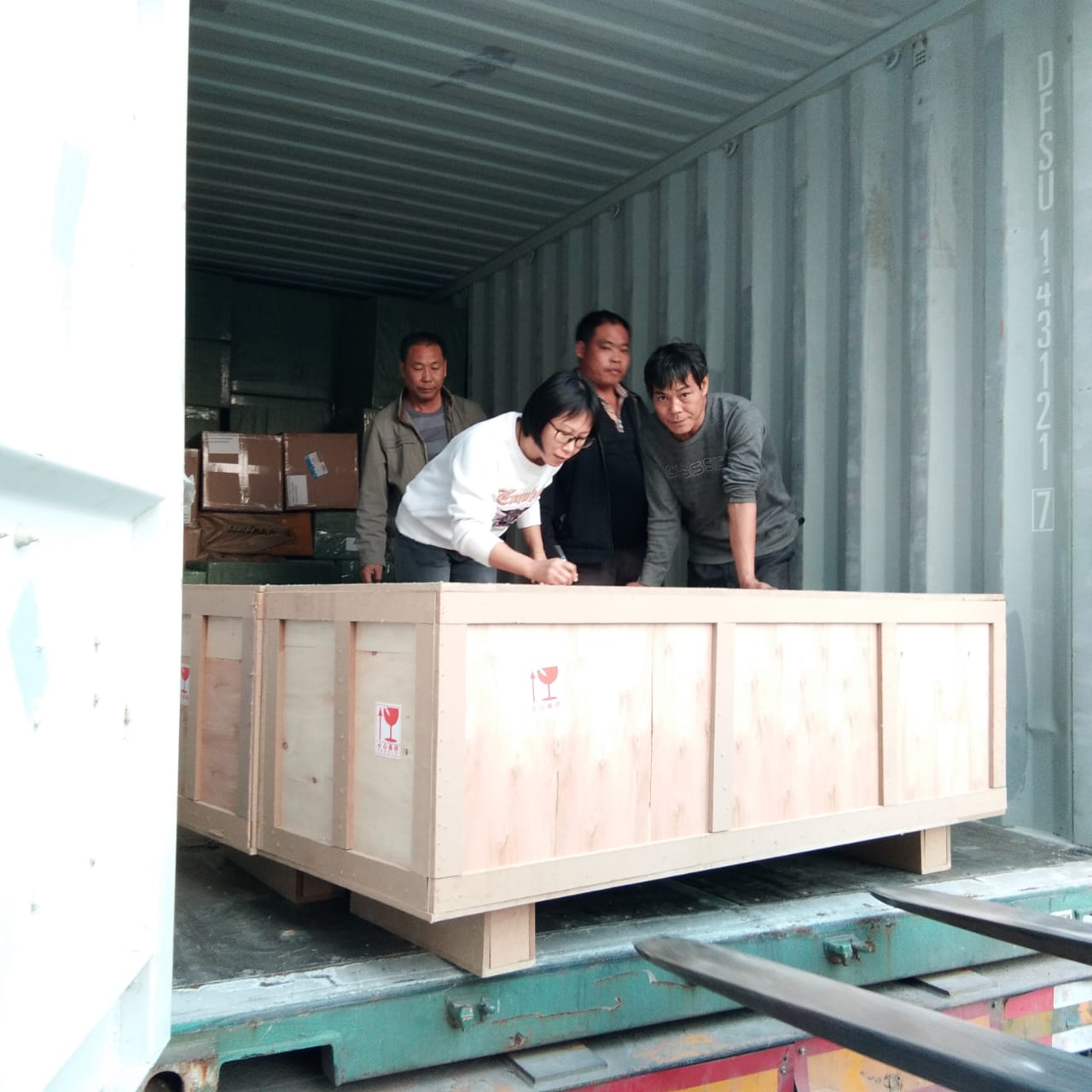 22112018-GZ-Loading barang-2