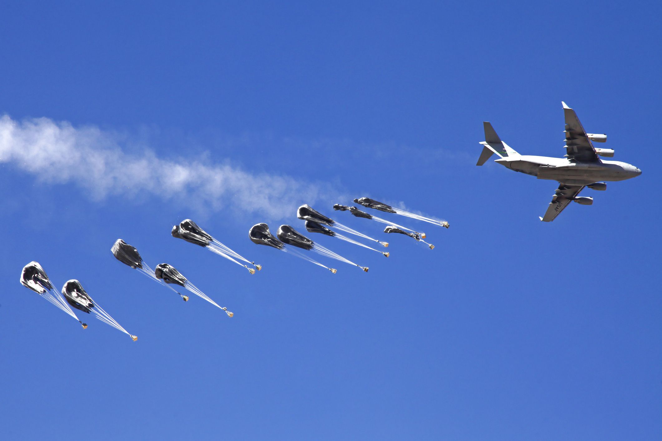 聖誕節刷爆推特的SOS 空投，是一場以DAO 為名的炒作？ - 區塊客