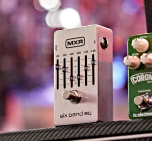 MXR 6EQ Showroom