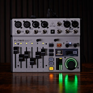 The Flow-8 mixer's interface and connections