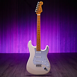 Fender-Nile-Rodgers-Hitmaker-Stratocaster,-Olympic-White