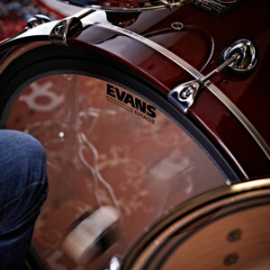Evans-EMAD2-Clear-Bass-Drum-Head,-22''