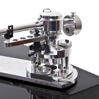 Striking Tonearm