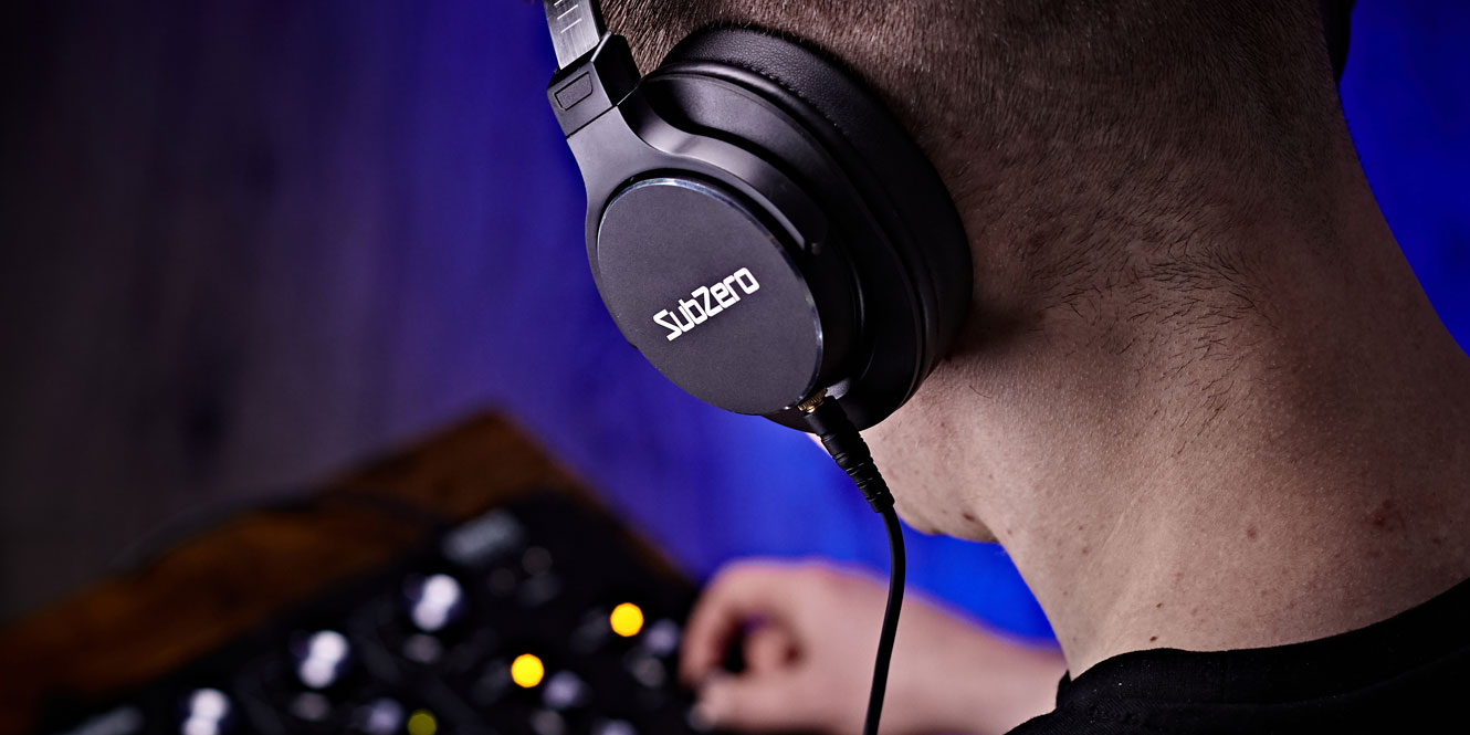 9 Best DJ Headphones You Can Buy Right Now - Mixcloud Blog