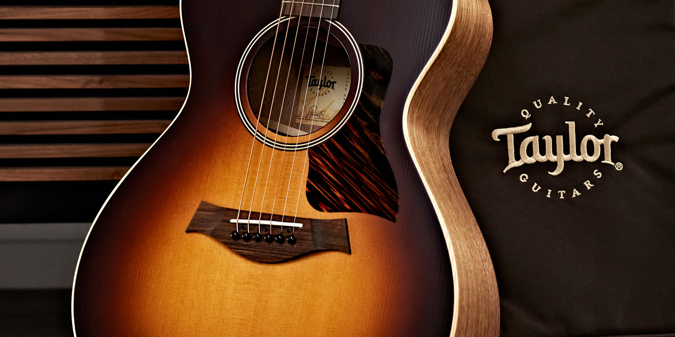 Martin Luxe Contour Pick na Gear4Music.com