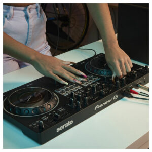 Pioneer DJ DDJ-REV1 DJ Controller