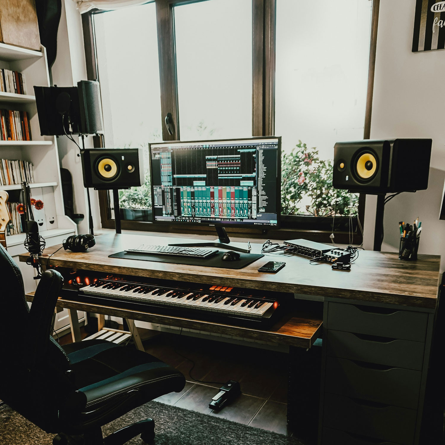 Our Favourite Mixing Tips and Tricks | Gear4music