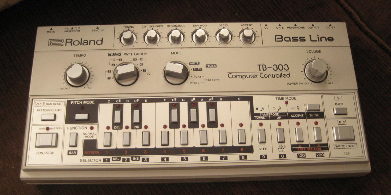 Featured image - Roland TB-303